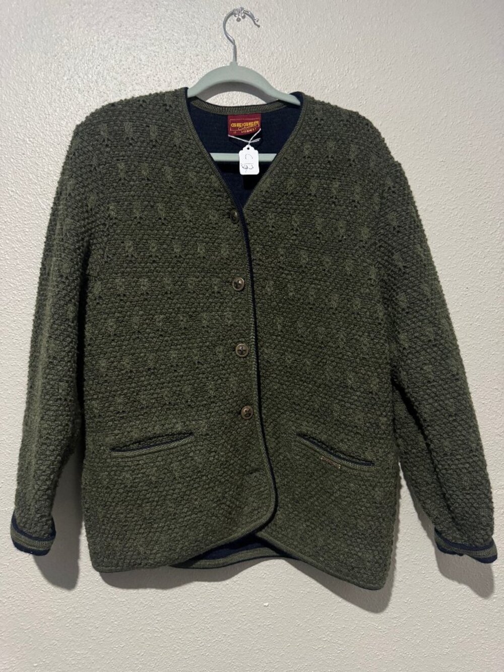 Vintage Geiger Collection cardigan